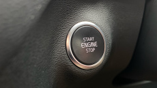 Volvo XC40 2.0 B4P Plus Dark 5dr Auto Petrol Estate